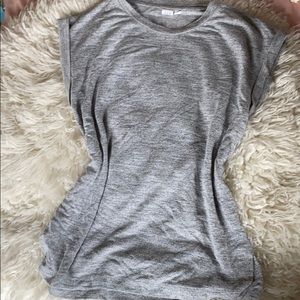Women’s gap top